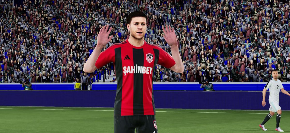 eFootballElite4's tweet photo. Guess what happened ?👀 https://t.co/F8cY9K8Cqu