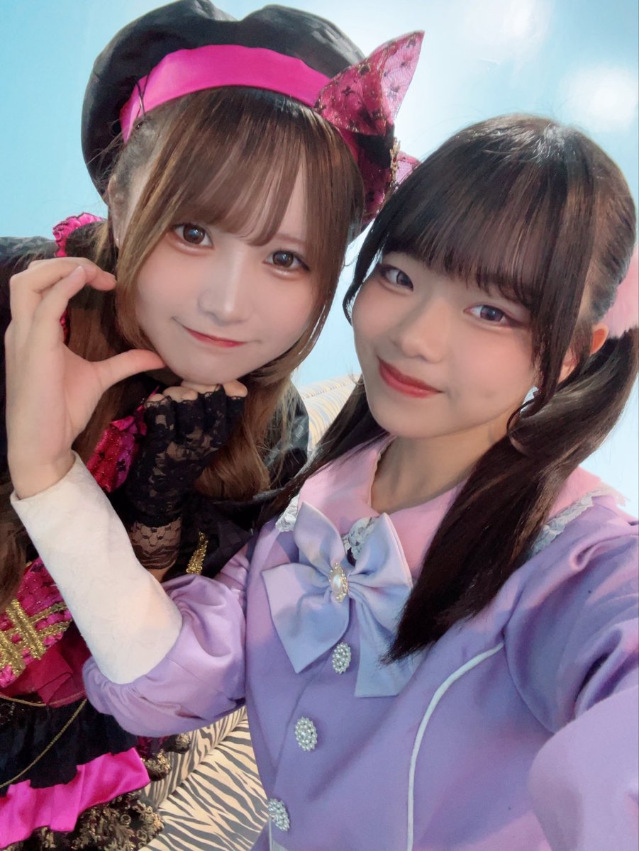 ostar_nagi's tweet photo. こあたん生誕ありがとうございました🩷
ほんと呼んでくれてありがとう😭こあの歌声ずっと大好きだから、今日たくさん聴けて嬉しかった🫶🏻コラボもソロもカバーも、全部かっこよかったよ➰🎶

改めて、お誕生日おめでとう！素敵な一年になりますように✨️ https://t.co/QVAmPoezwP