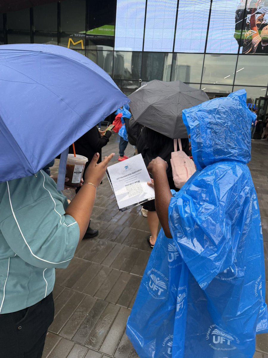 UFT's tweet photo. Kicking off the 2026-27 school year and welcoming thousands of new teachers to our union at Barclays Center 😎 Who Are We?! UFT 🗣️ https://t.co/DIMmdZS4vz