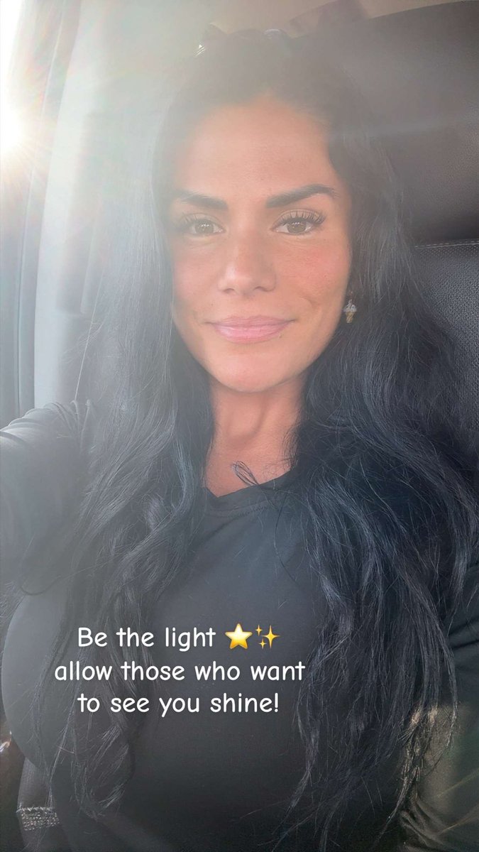 TheMission77's tweet photo. Good morning ☀️ 
Be the light and shine! You will not go unnoticed! 🫂✨ https://t.co/F9VmpYhDmK