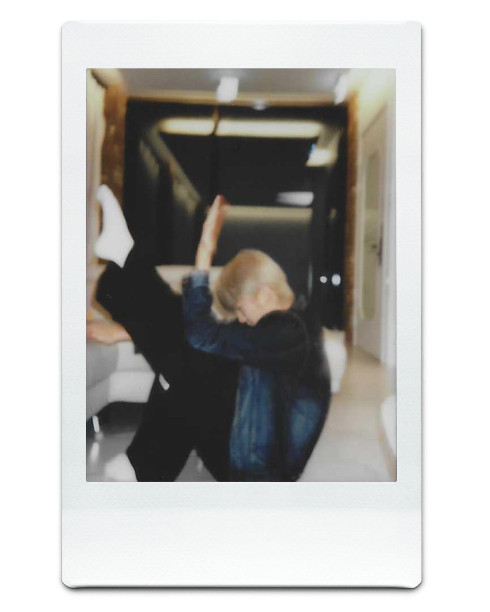 TWS_PLEDIS's tweet photo. #TWS #투어스 #247WithUs
#TWS_CLUB #투어스클럽
#환승룸메 https://t.co/2BvwjwRd9p
