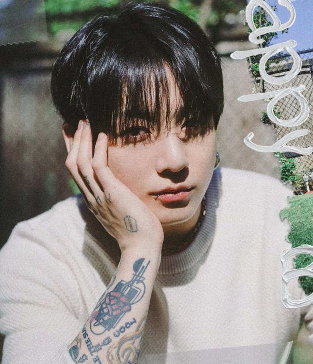 drasyaa7's tweet photo. happy birthday Jungkook ily!🤍
#happyjungkookday
#borngoldenjungkook https://t.co/BV3zOVZVwY