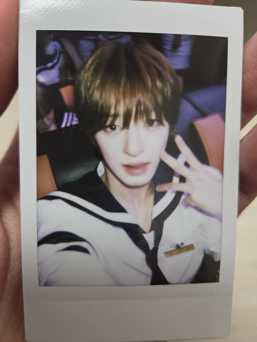 nyakkov's tweet photo. 거짓말… 거짓말…… 이렇게예쁠수가있다고? 사람이? https://t.co/8tShOgfI2v