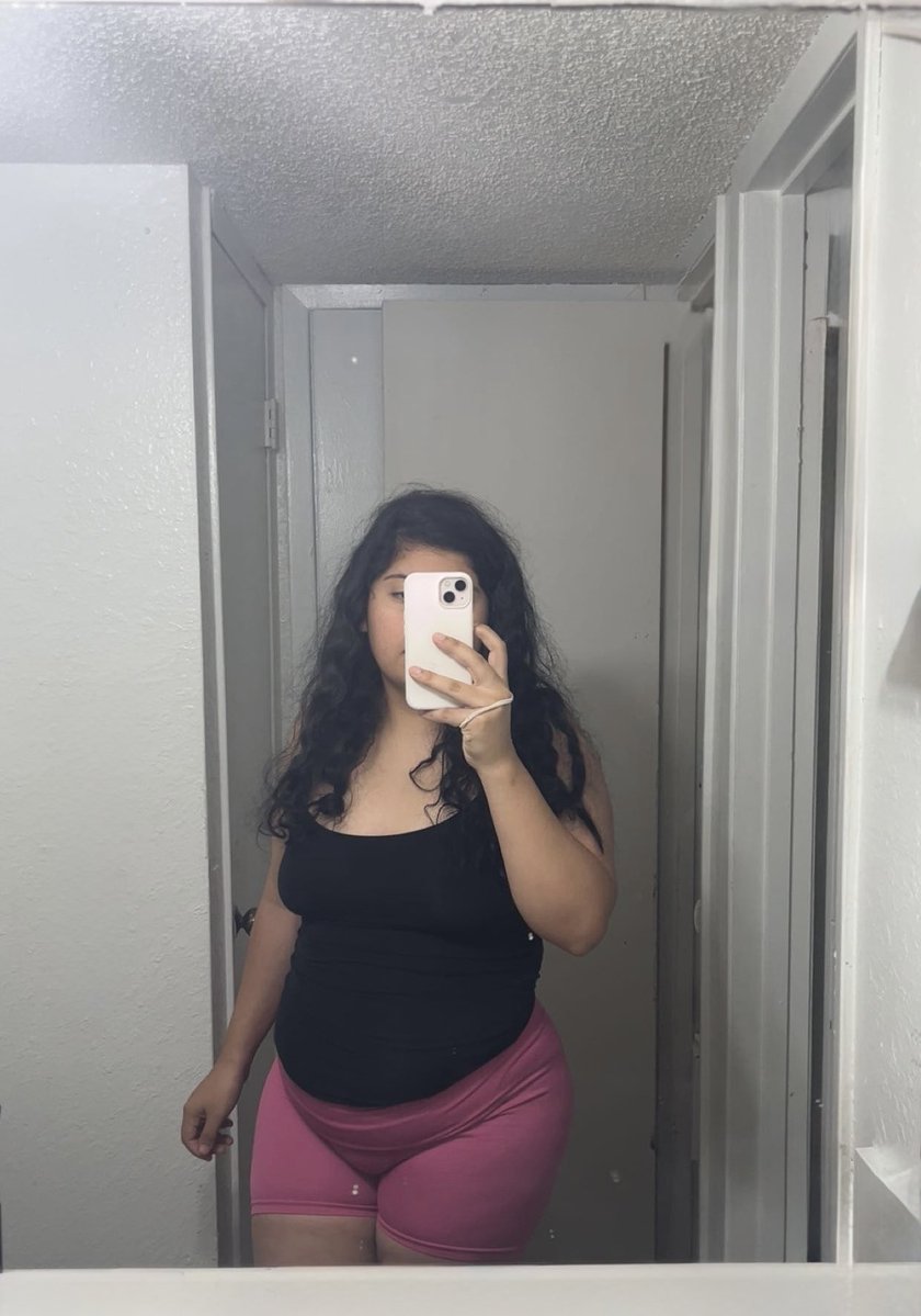 MorenaMamiks's tweet photo. Good morning 😚 

#latina #fypシ゚viral #virałpost #LatinaFever #viralㅤㅤ #fypシ゚ https://t.co/lICcnUsCNg