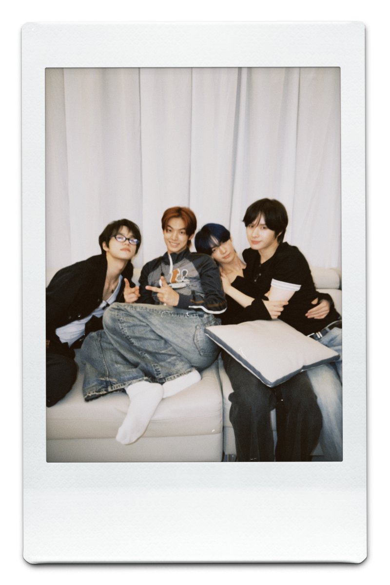 TWS_PLEDIS's tweet photo. #TWS #투어스 #247WithUs
#TWS_CLUB #투어스클럽
#환승룸메 https://t.co/gg2uFJUfg5