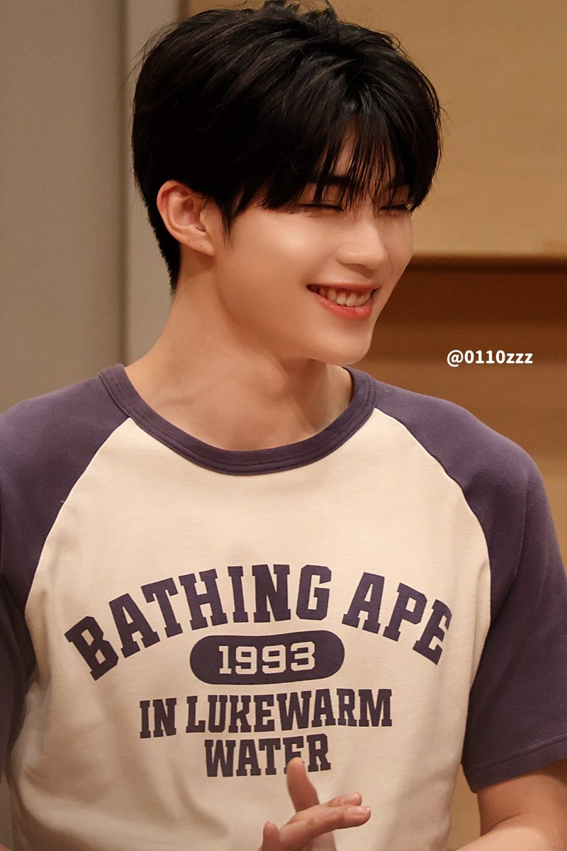 0110zzz's tweet photo. 260825 ゼベワン 回帰LOVE トークショー

〝あなたの笑顔が好き〟

#ZEROBASEONE #ZB1 #제로베이스원 #박건욱 #パクゴヌク #parkgunwook
@ZB1_official https://t.co/EmnXi0fNoo