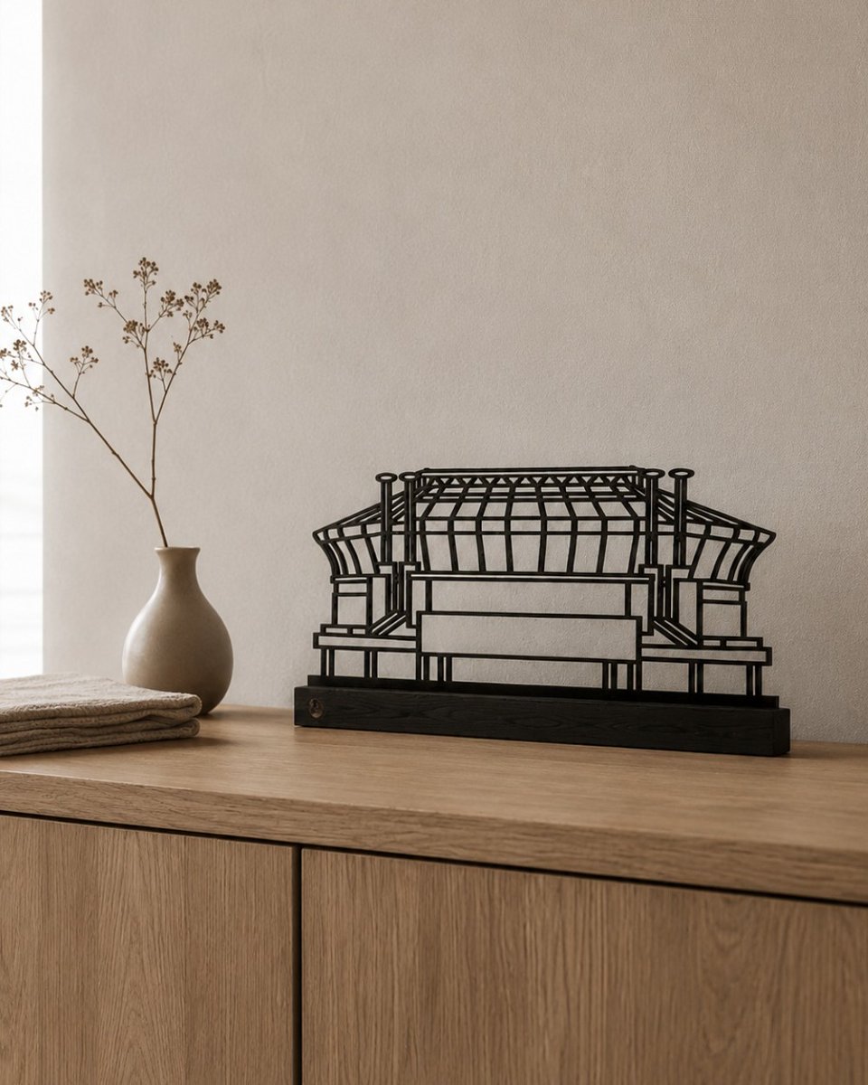 ClarencePlatzer's tweet photo. For anyone who sees the Johan Cruijff ArenA as more than just a stadium. Legendary matches, unforgettable concerts and memories that last forever. Bring an iconic piece of Amsterdam into your home with this stylish silhouette, crafted from 3 mm https://t.co/ayU36XJdJv