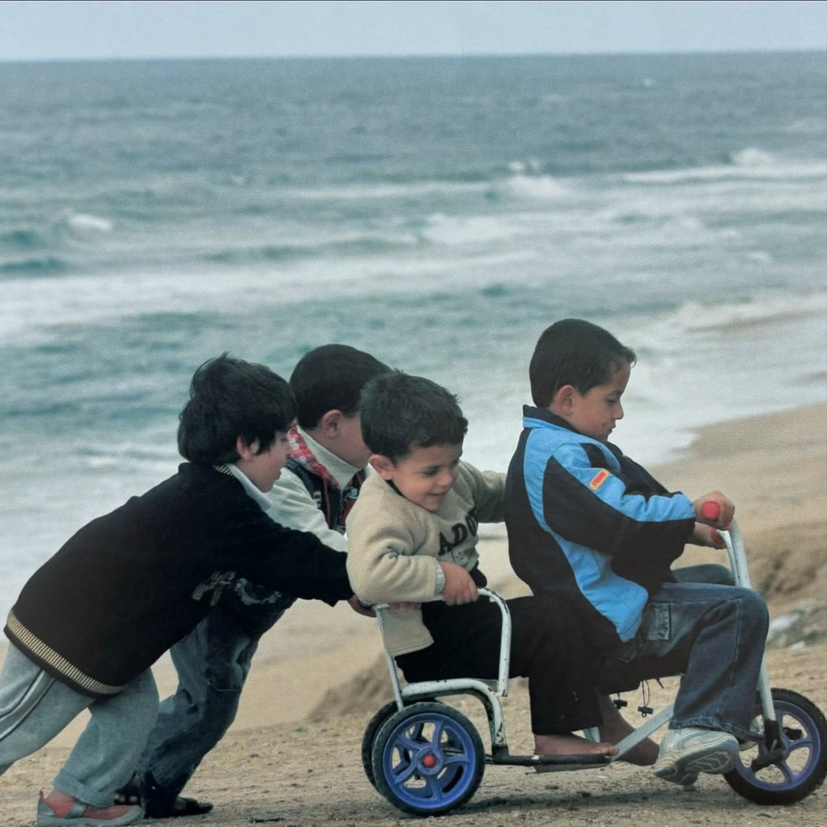 Iman4ii's tweet photo. Gaza 2008 https://t.co/EuvTNqpdtR