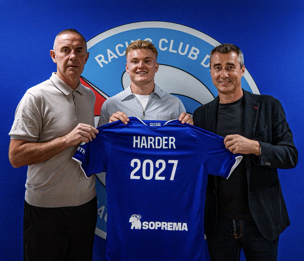 francGuerrieri's tweet photo. Preso #Guiu dal #Chelsea, il #Lipsia ha ceduto Conrad #Harder in prestito allo #Strasburgo fino a fine stagione 🇩🇰⚪️🔵 https://t.co/2skmoHOCKU