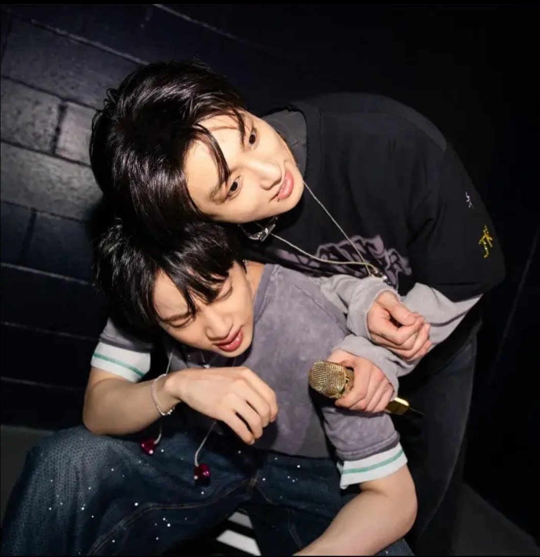 Armanto_JayKey's tweet photo. Muito muito muito parabéns para esse ser iluminado,cheio de alegria em seu coração doce. Jungkook continue brilhando e sendo esse ser incrível que vc é! Que seu dia seja incrível com seus best ou quem for https://t.co/DDammqJ8yH
