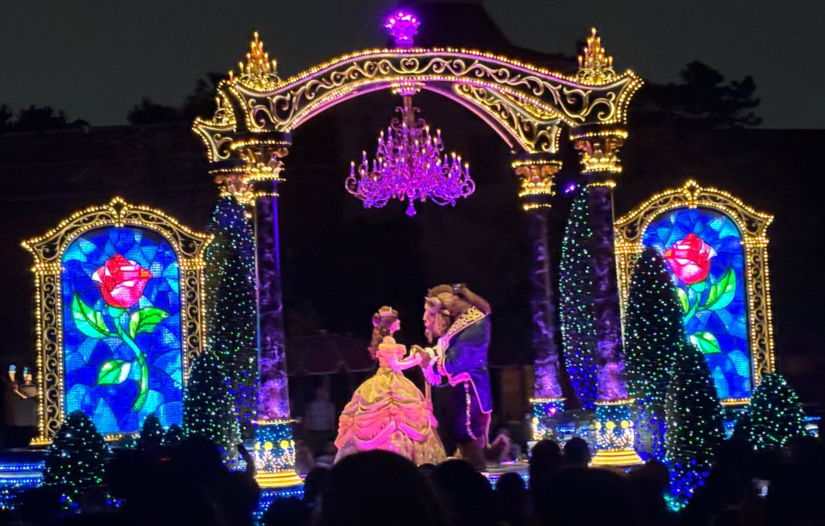 Kabe_033's tweet photo. ディズニー1日目終わり😌🙏🏻✨
とても楽しかったです🫶🏻💕 https://t.co/fz1xmIWezA