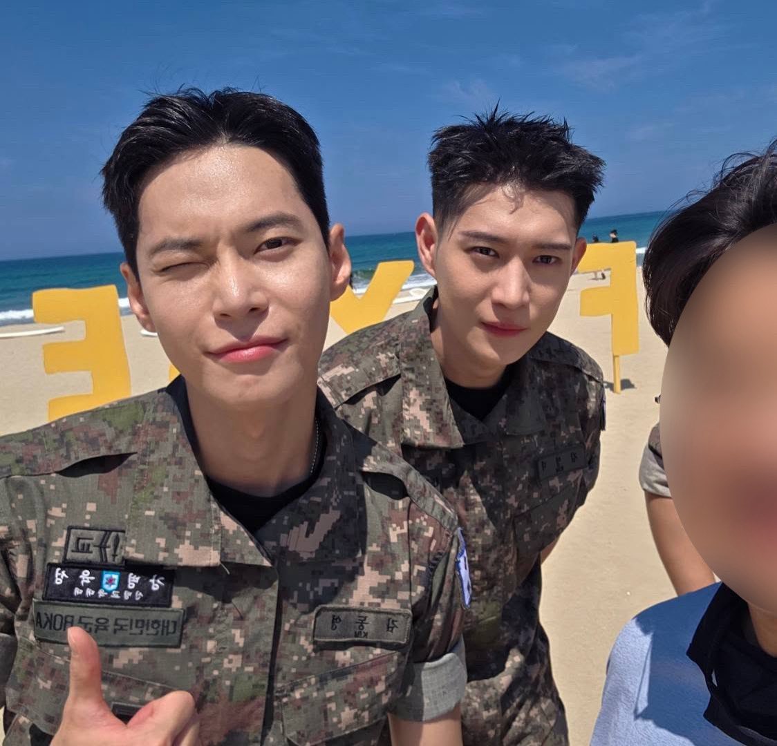 do0liking's tweet photo. 아미플리 촬영팀 인스타 #도영 https://t.co/wFqBVd99SA
