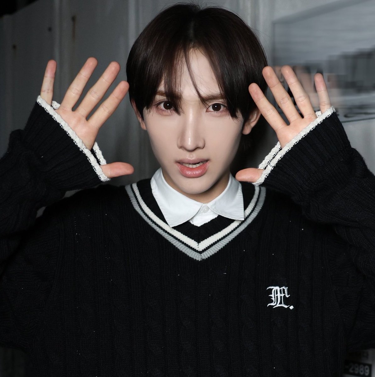 jjubear's tweet photo. 👻                                         😱 https://t.co/Pt4hN74ttD