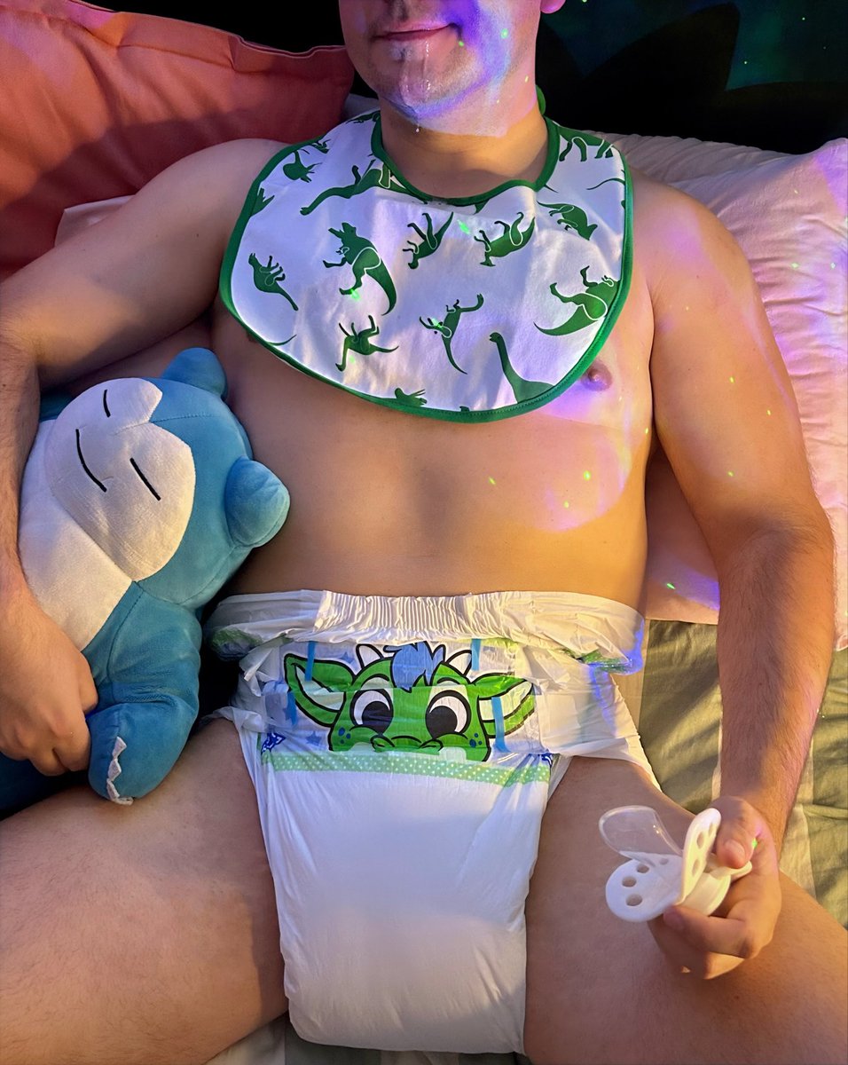 Chickendippz's tweet photo. When the lil guy wakes up in a suspiciously good mood

#ABDL #DiaperBoy #GayABDL https://t.co/Z4uUzAEUGZ