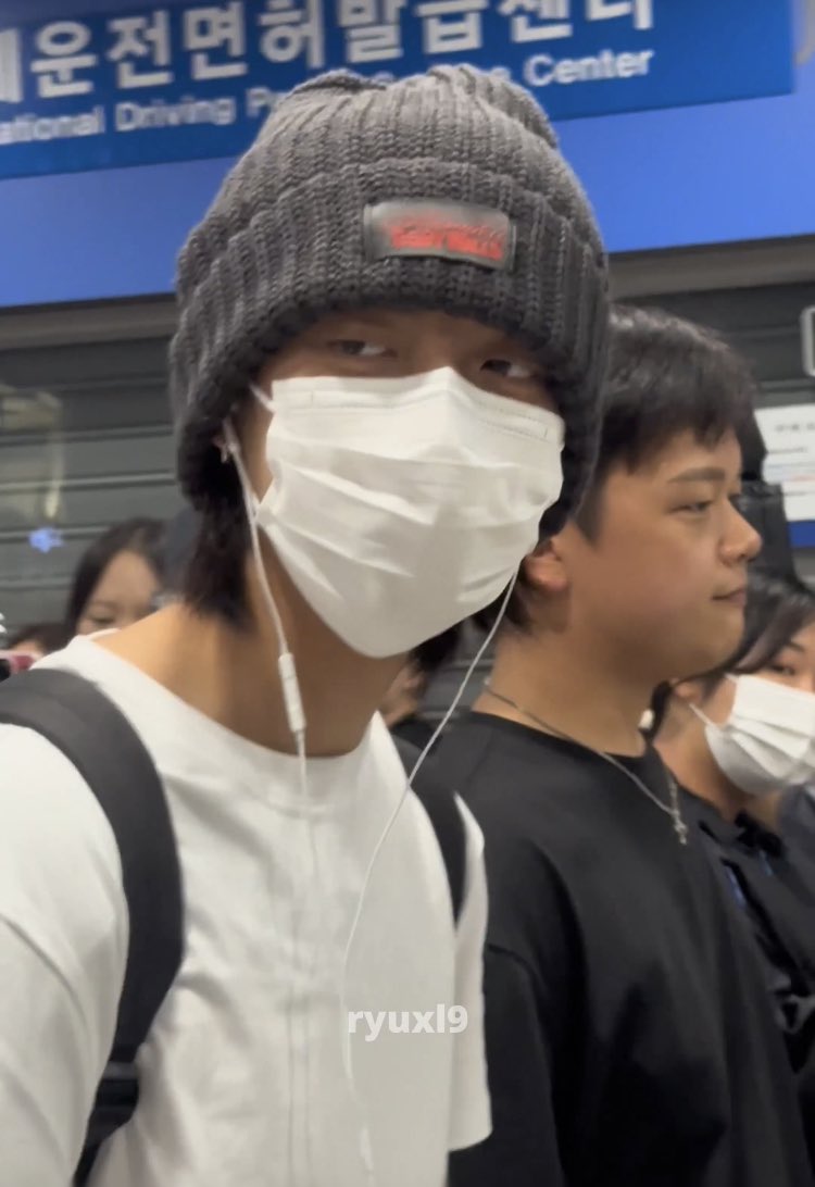 918_ryul's tweet photo. LNGSHOT at ICN heading to Brazil! Have a safe flight boys💕 https://t.co/xqtQ3beppB