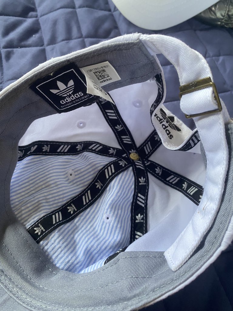 dr4wurStyle's tweet photo. Adidas cap ปักโลโก้ สภาพดีมาก สายปรับได้
🥨 380

#ส่งต่อเสื้อผ้า #ส่งต่อหมวก #ส่งต่อเสื้อผ้ามือสอง #ส่งต่อกระเป๋า #ส่งต่��stylist #vghbkk https://t.co/Zc9xjDSIdO
