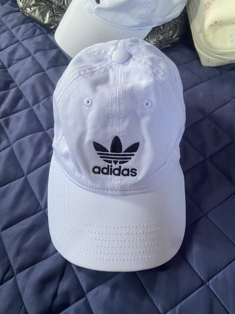 dr4wurStyle's tweet photo. Adidas cap ปักโลโก้ สภาพดีมาก สายปรับได้
🥨 380

#ส่งต่อเสื้อผ้า #ส่งต่อหมวก #ส่งต่อเสื้อผ้ามือสอง #ส่งต่อกระเป๋า #ส่งต่��stylist #vghbkk https://t.co/Zc9xjDSIdO