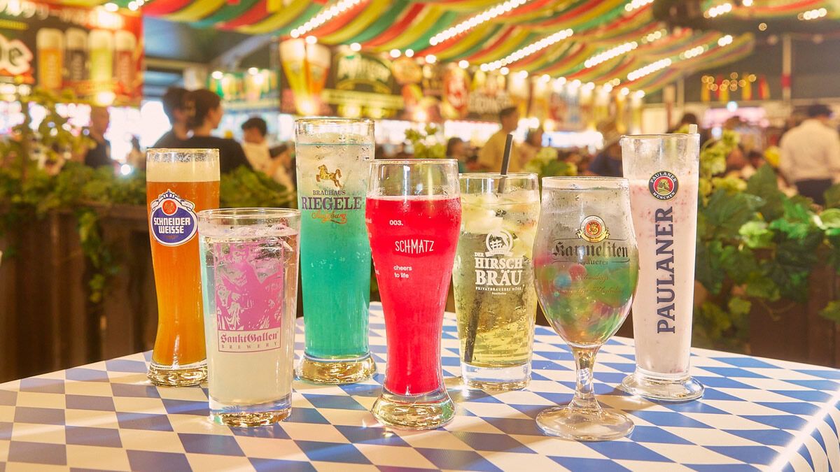 event_checker's tweet photo. 🍺今年は"楽しみ方"が進化！

横浜赤レンガ倉庫で 
「横浜オクトーバーフェスト」開催

✅ 本場ドイツの5大醸造所が集結
✅ "飲み比べセット"が初登場
✅ 4つのエリアから過ごし方を選べる

ビール好きはもちろん
ノンアルやグルメも充実で
家族でも楽しめます

📅 9/18(金)-10/4(日)

→ https://t.co/jHPrcwAv0n