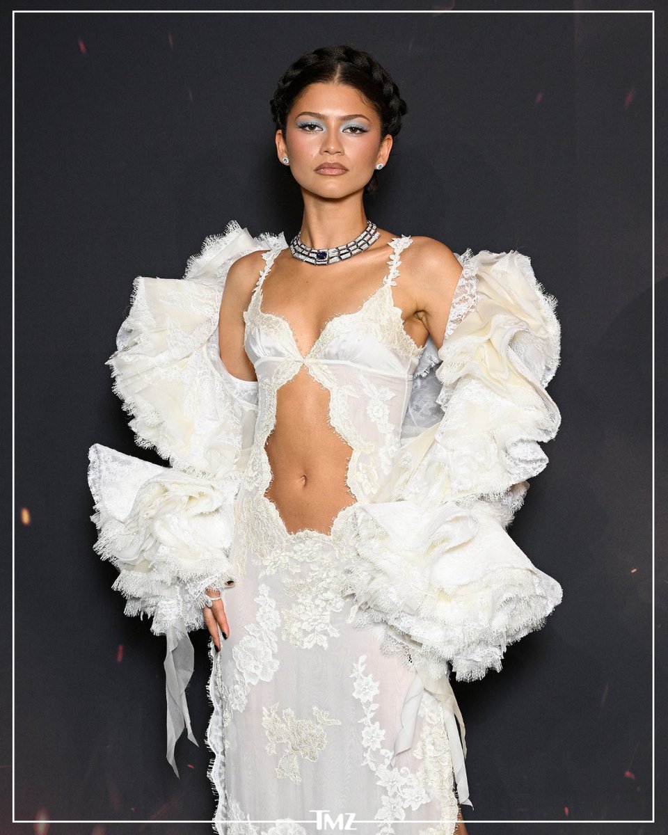 TMZ's tweet photo. Happy birthday to the incredibly talented, Zendaya. 🤍 https://t.co/5lsqlqeOXp