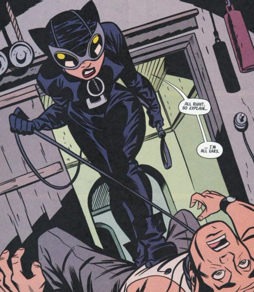 QGmulhergato's tweet photo. Mulher-Gato é frequentemente reduzida ao papel de par romântico do Batman, mas sua importância para Gotham City vai muito além da dinâmica de gato e rato.

A Thread 🧶 https://t.co/5Tayi7eQ8w