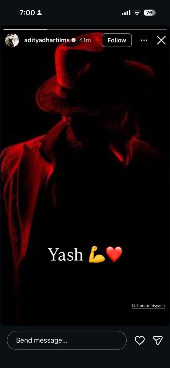 ExposeDhonifan's tweet photo. Aditya Dhar’s story for Toxic. Only a legendary director like him knows that Toxic is a masterpiece. Another Burnol moment for every Yash hater😭🔥 https://t.co/kIXfxbKMiF