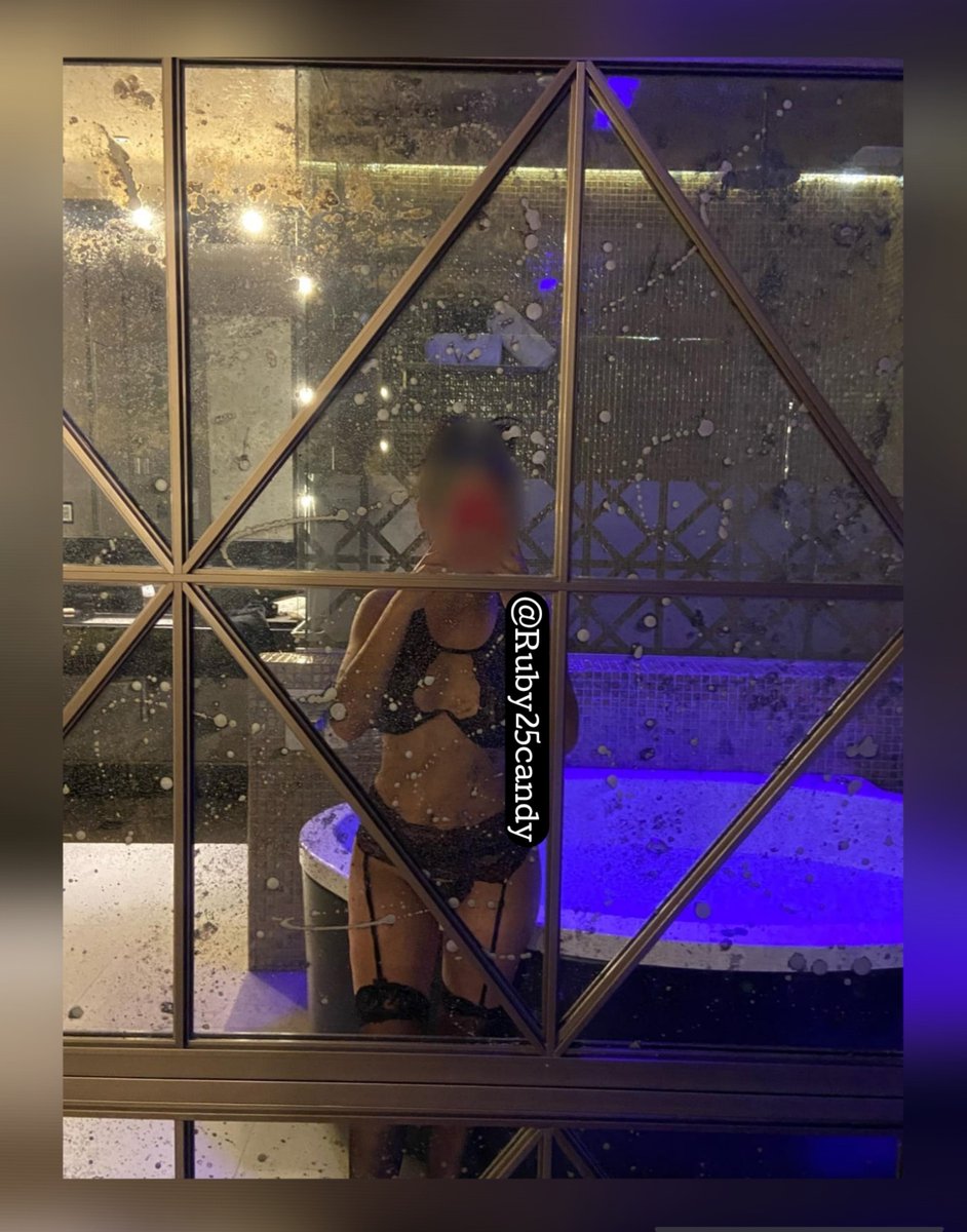 Ruby25candy's tweet photo. Hola 🖤

Yo soy Ruby 🔥

Soy súper complaciente! 🥵

Pruébame! 🍆🍑 https://t.co/yD3xdzuDNh
