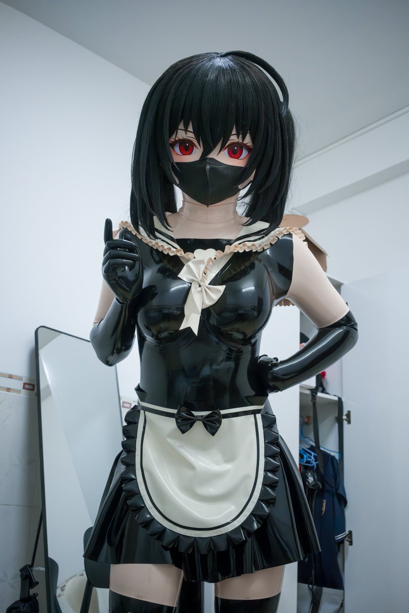 Dahuang69907346's tweet photo. 指挥官，让女仆大凤为您服务吧~

#kigurumi #latex #大凤 https://t.co/J5thxQ6buh