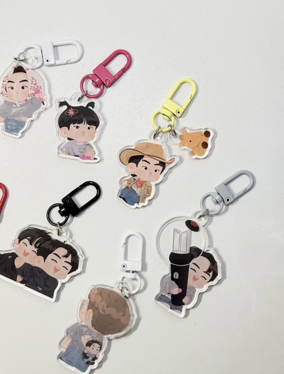 lyjindarydeals's tweet photo. Please help RT! 💗

#lyjindaryGO 
WTS LFB PH GO

@jinjoo_BTS Arirang Collection PH GO 🇵🇭💜

Prices: 355 to 415 

plus isf and 10 fixed pf
+ local sf

DP: 75 per item
BAL: once on hand

DOO: Sept 10, 8pm
production time: 4 to 6 weeks

Form: https://t.co/WXZHoTL2q3 https://t.co/TU5GGt2m81