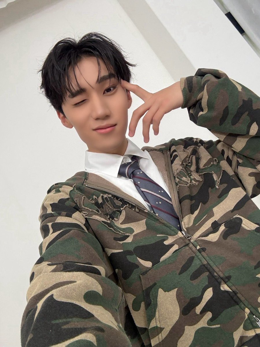 wildblue_ykme's tweet photo. [NAOYA]

STARRY原宿WEGOにゴー！！

#WEGO
#WILDBLUE #鈴川直弥 #NAOYA https://t.co/zkiMJBAopx