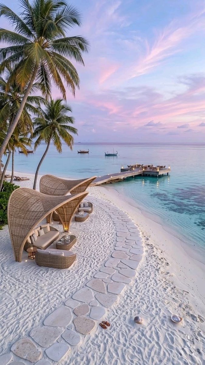 water_diaries's tweet photo. Sunset colors in Maldives 🇲🇻 https://t.co/n6LuY9RvRc