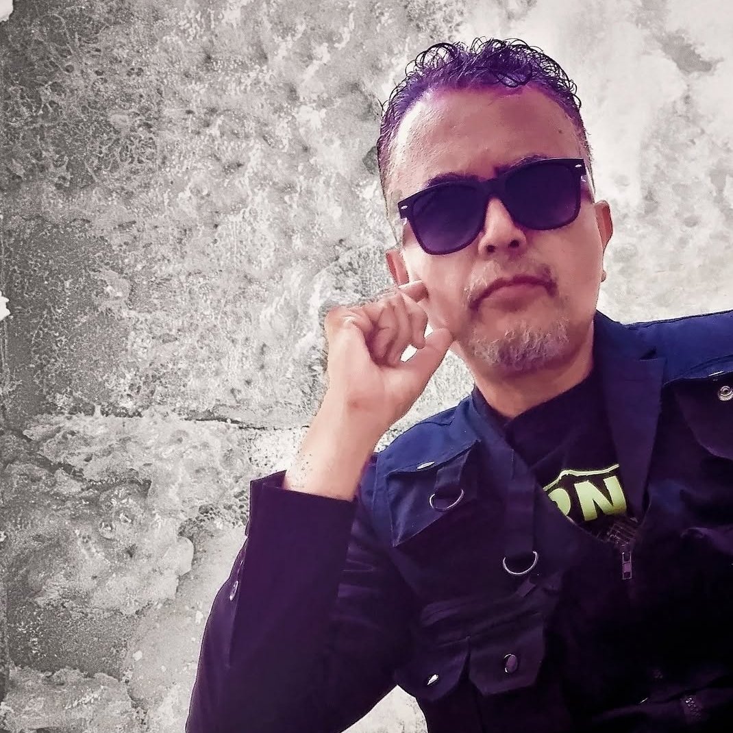 super_vissorVDD's tweet photo. N0mbres y fot0s de los ineptos q no descargaron la película en el festival dolores del rio del @iceddgo;
 
Miguel A Orona y la amante Pamela Velazquez

para tapar su cagadero,no le quedó de otra a @FPerezMeza q adelantar la cartelera del Revueltas 
#durango
@CTDGO @contrarattas https://t.co/aD14qbcVyZ