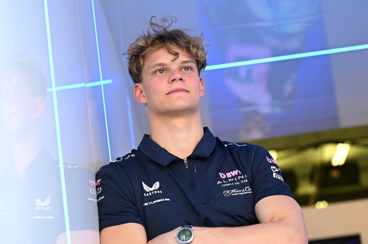 alpineclub_esp's tweet photo. 🇪🇪 Paul Aron estará conduciendo en la FP1 de Monza.

Reemplazará a Pierre Gasly 🇫🇷 https://t.co/1DmJi1AhCt