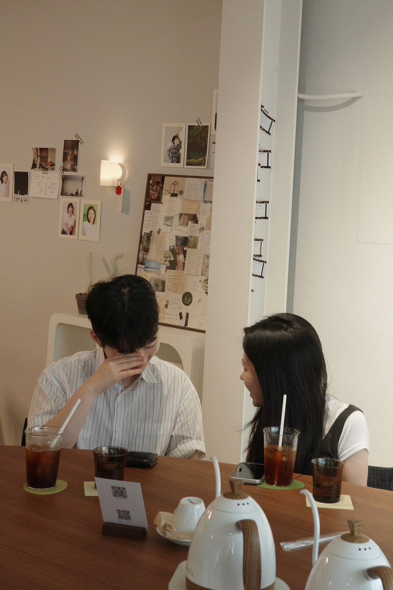 O822012's tweet photo. 은근슬쩍 다시 올려 두는
팀쏘 5주년 스냅사진!!!♡

우연히 들어간 카페에서 찍어 주셨서// https://t.co/IvIac0fZsr