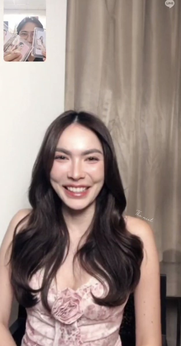 InoonKonto's tweet photo. ใครจะไหว.......ยาดมมมมมมมมมมมมมม 😳😳

หวงรอยยิ้มนี้มากๆ 

#PURILiveXCharlotteAustin 
@itscharlotty https://t.co/DdHs3M3xIW