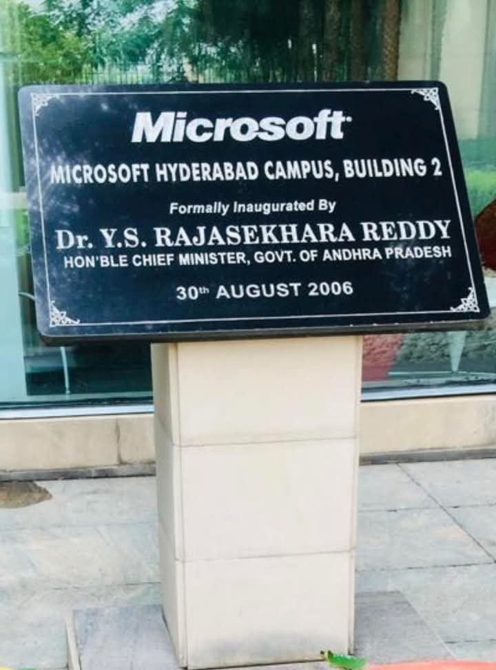 NagaBushan26's tweet photo. #Microsoft #YSRLivesOn 💚 https://t.co/jFsMwKvC6f
