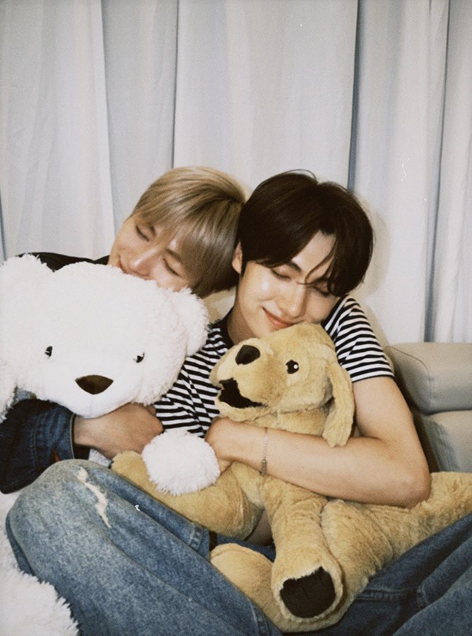 haepjaeri's tweet photo. I AM SOBBING https://t.co/hChbIuDLV4