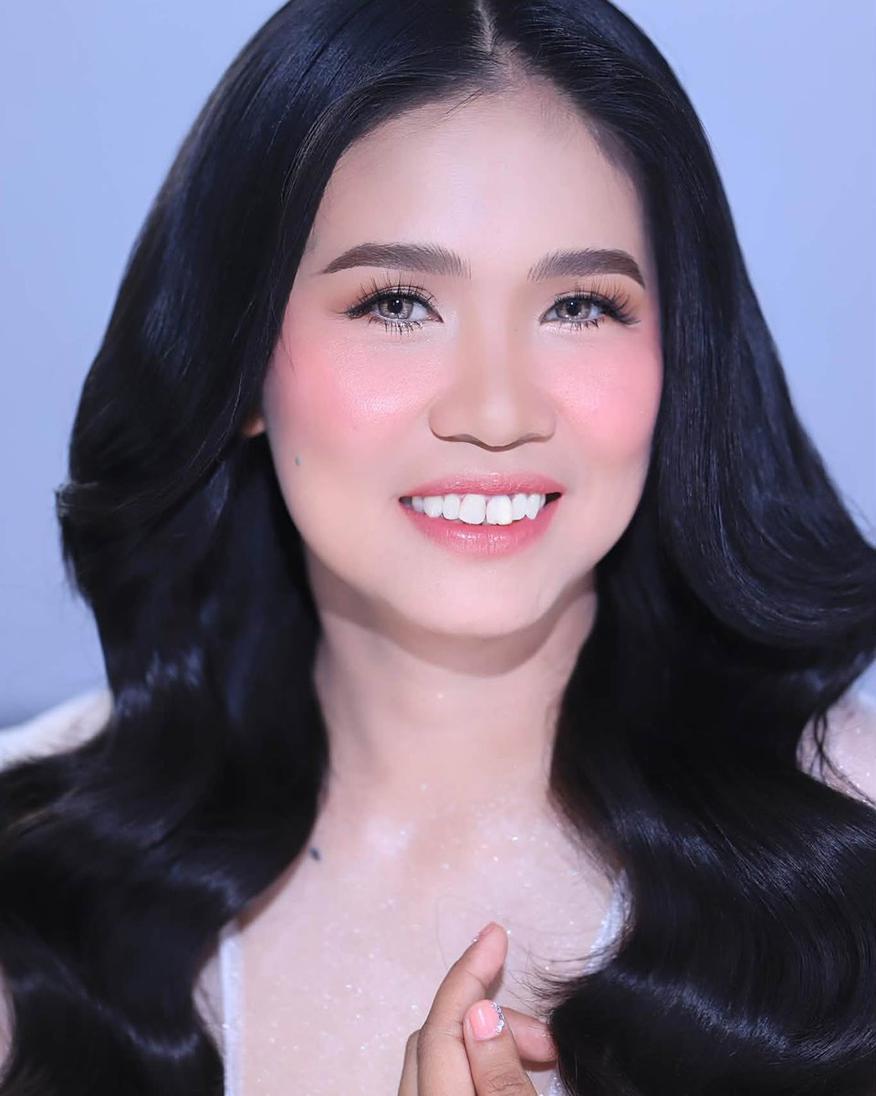 OzanYocan's tweet photo. Julien Myka’s beautiful bridal preparation look, with makeup by Jaya Nacalaban and hair styling by Ryan Villar Quinazo. https://t.co/SrqqF2nVPj