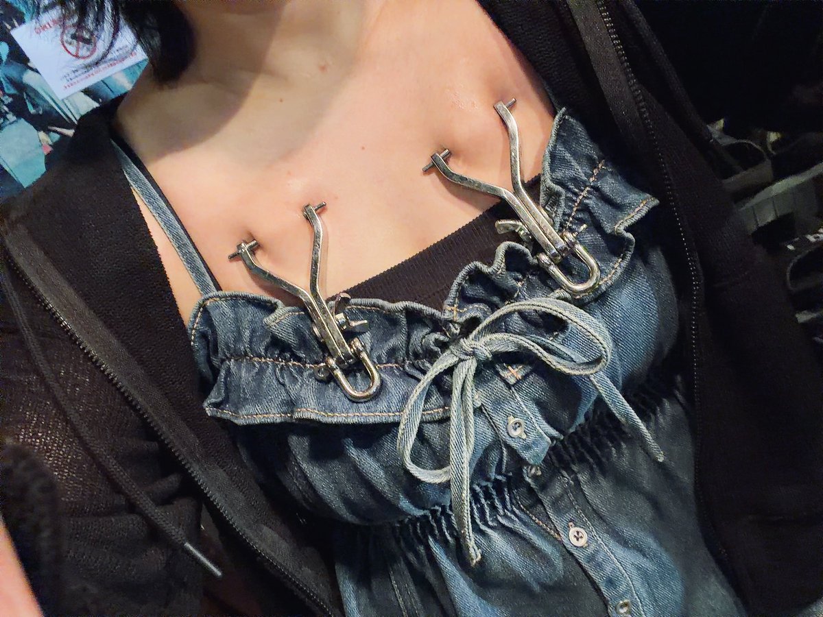 moemoepython's tweet photo. 改造人間祭お疲れ様でした！
無事にチェスト上がれました😭💖 https://t.co/Il9AK21jTm