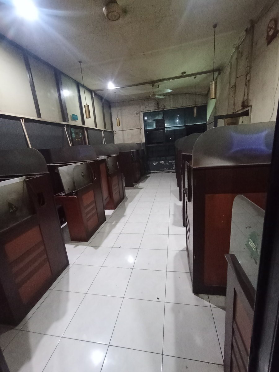 SPDredranger86's tweet photo. Disini dulu, yang deket merapat #gayjogja https://t.co/oNlS7icKb7