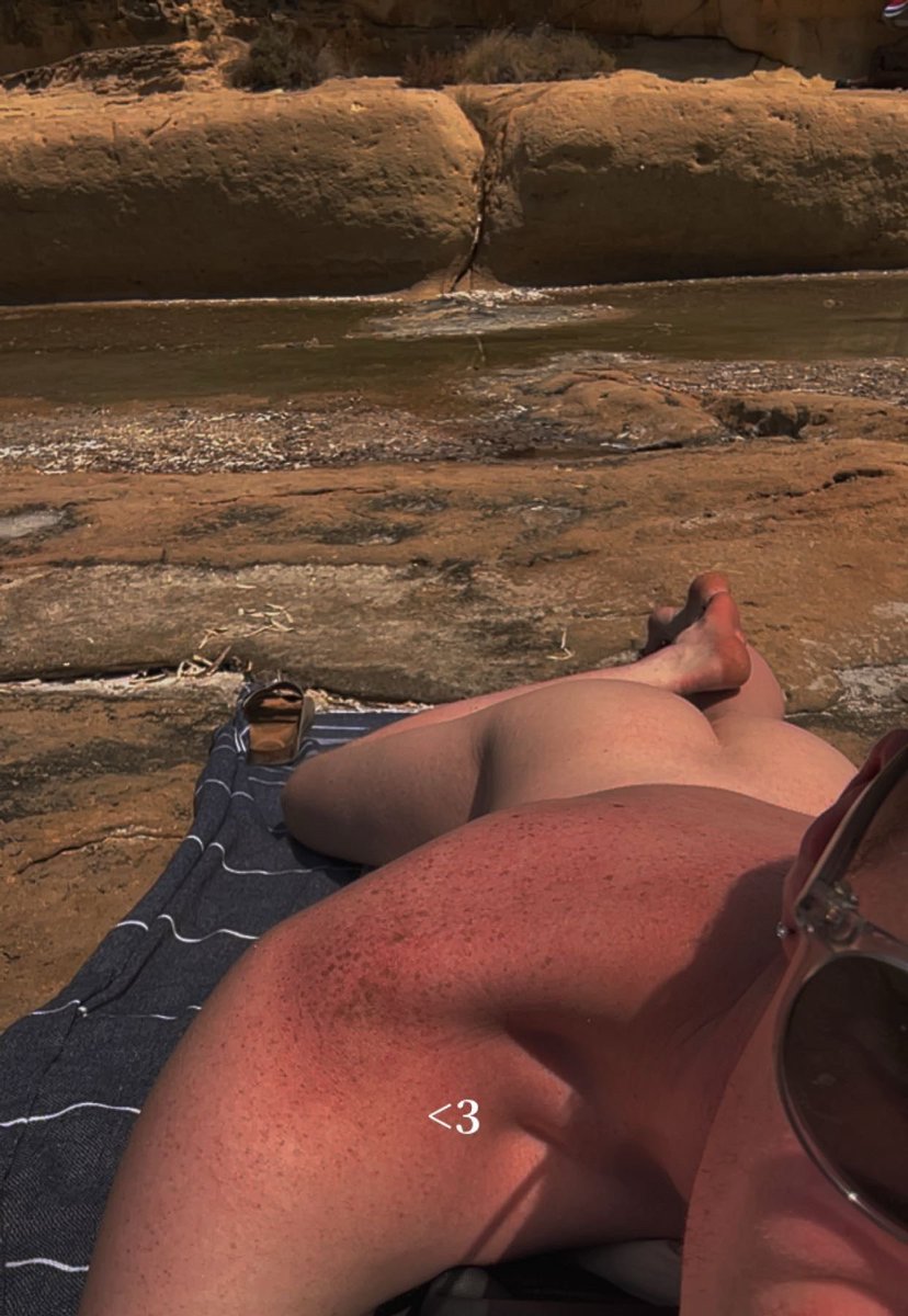 Twink07hot's tweet photo. Nacked Beach 😏👀 https://t.co/Qmo8iGzaNQ
