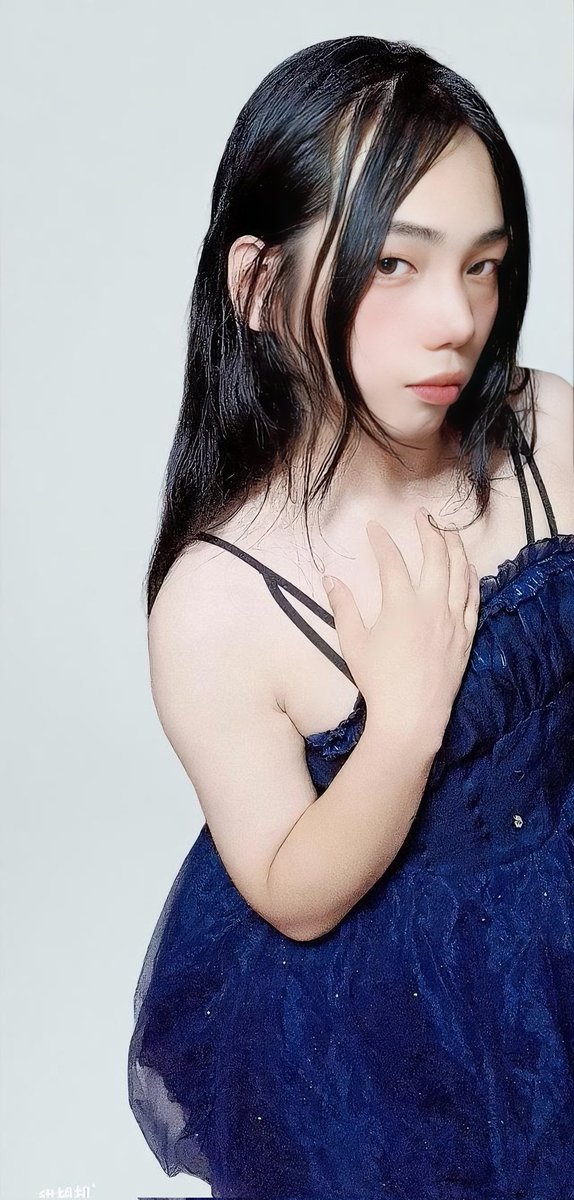 aowu2001's tweet photo. 晚上出去泡澡被老板当做女生了，在后面追着说我走错门了
#男娘 #伪娘 https://t.co/87GlABv27A