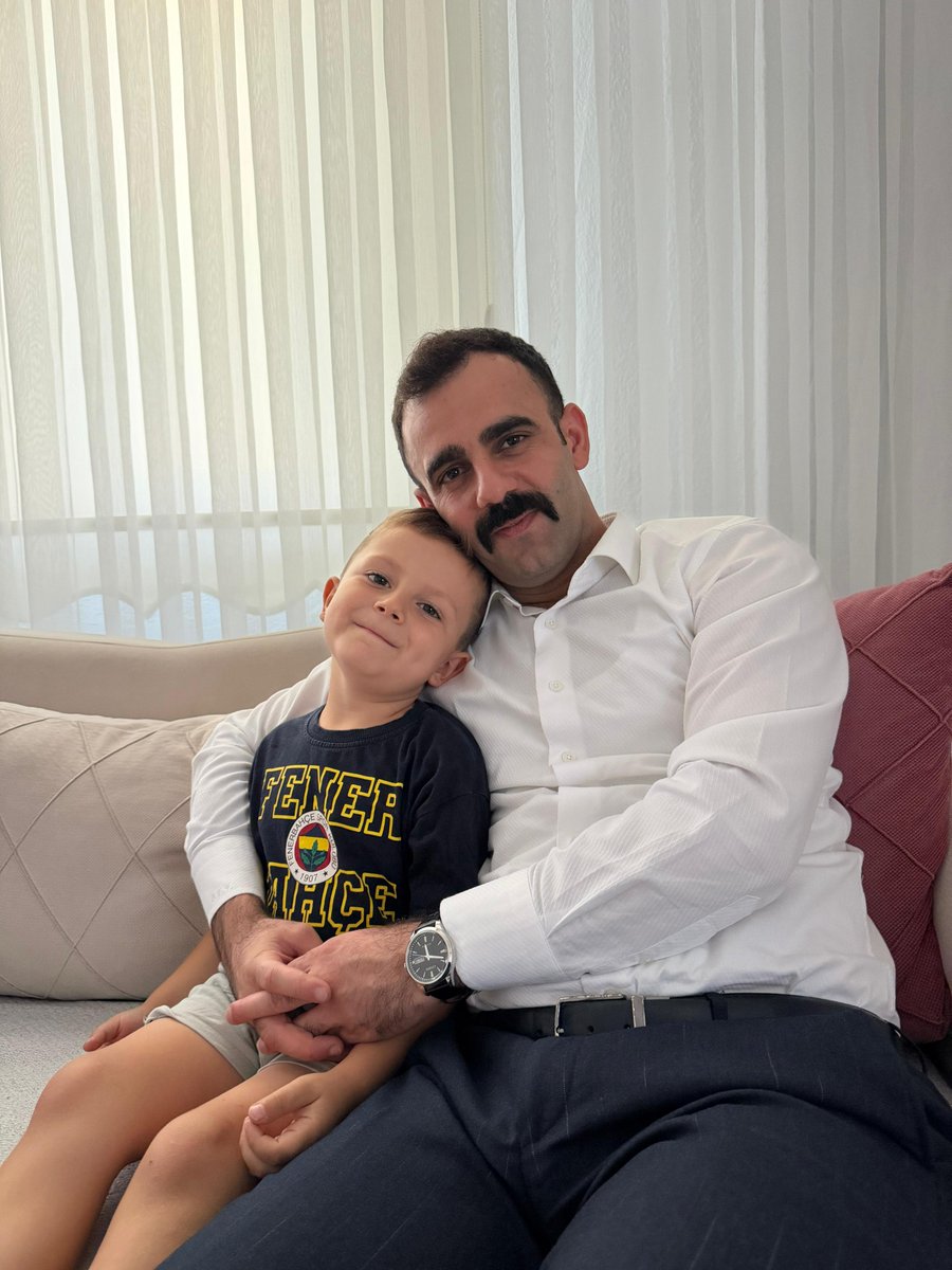 AntalyaOcak's tweet photo. Ülkü Ocakları Antalya İl Başkanımız Sayın Ömer Faruk Yıldırım, dizinden geçirdiği menisküs ameliyatı sebebiyle Doğu Bölgesinden Sorumlu İl Başkan Yardımcımız Yusuf Özçelik’i evinde ziyaret ederek geçmiş olsun dileklerini iletti.

Ülküdaşımız Yusuf Özçelik’e Allah’tan acil şifalar diliyor, en kısa zamanda sağlığına kavuşmasını temenni ediyoruz.

@ayyildirim1