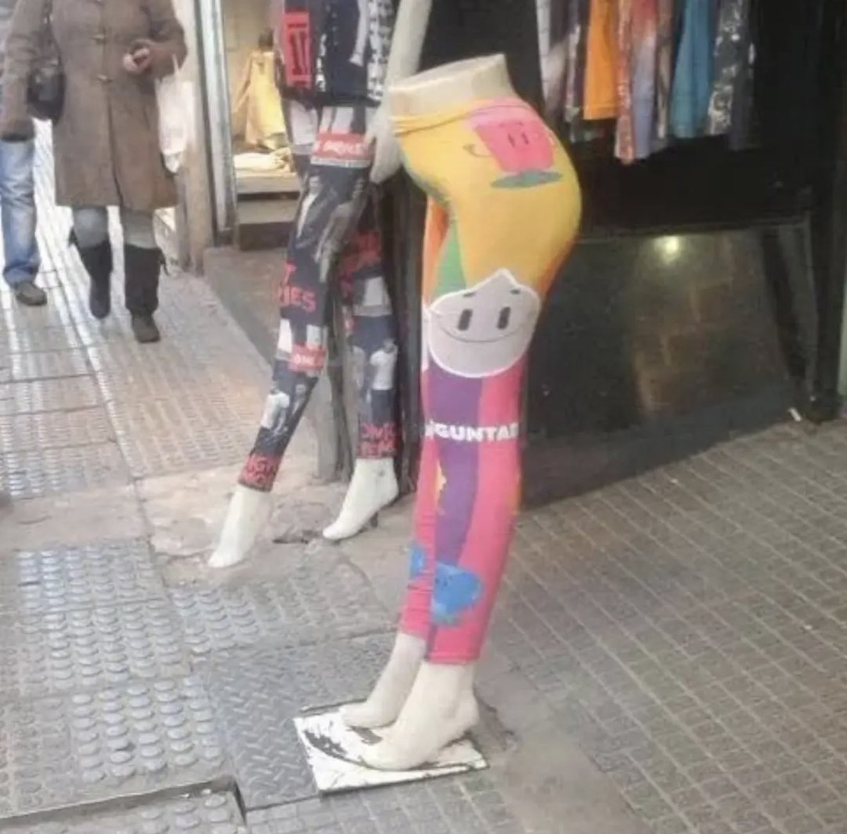 adrs571's tweet photo. me salió esto en álgebra y me re cague de risa que pena https://t.co/w9DBzXsN2M