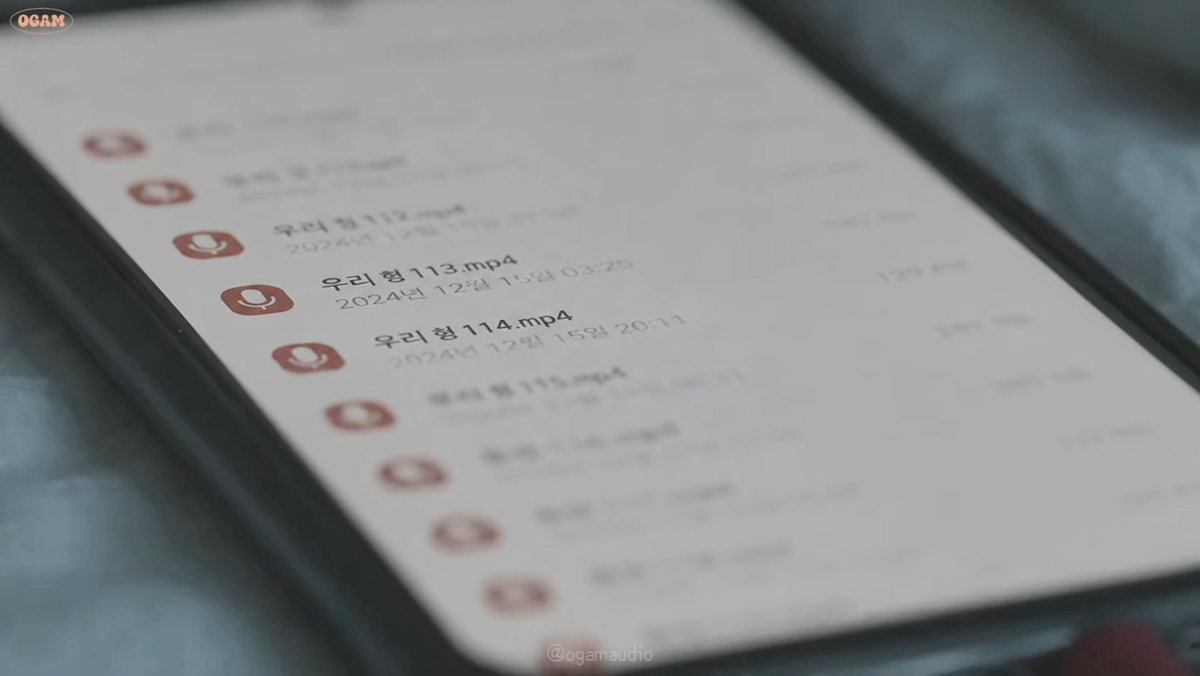 jabbduuk's tweet photo. 외전에서도 여전히 빛나는 용안
그래 이 얼굴이면 형이 네 말을 듣는게 맞아
짭근에 음침계략미인연하공 정말 맛있었다
이런 분위기 소재 영상 또 어디 없나
#BL #AI #드라마 #비단뱀 https://t.co/BjNajHNZlV