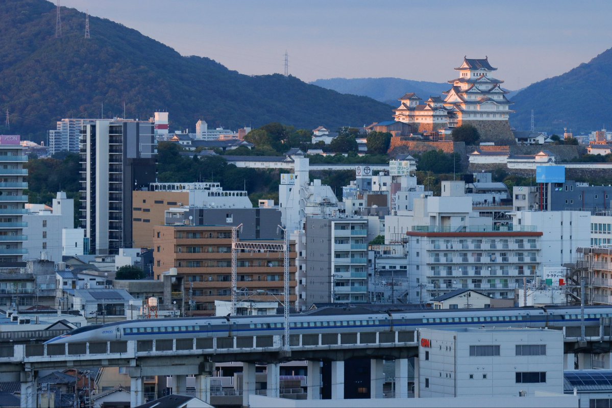 hayate_7nm's tweet photo. 2026/09/01
こだま961号 博多行き
500系 V9編成
山陽新幹線 姫路〜相生（手柄山平和公園）
昨日から今日の午前中までV4編成が担当していた運用をV9編成が引き継いで関西まで顔出し。推しのV9編成が久々に動いて、早速関西へ足を伸ばしてくれて嬉しい限りです✨
#500系 https://t.co/Z5rpFhMeSy