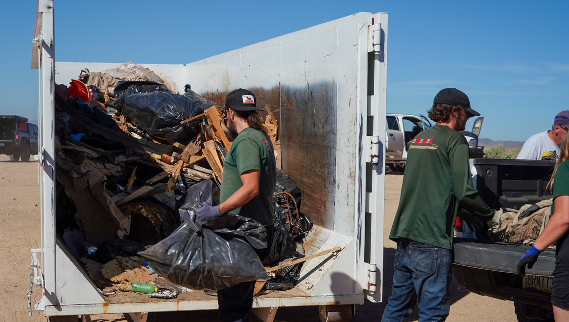 ArletteMar77's tweet photo. Mark your calendars for the 17th Annual Four Peaks &amp; Sugar Loaf Cleanup on November 7, 8 a. m. –noon. Everyone is welcome, including youth volunteers, and no OHV or 4x4 is required. Raffle and lunch planned. https://t.co/DK2fWz7IOb