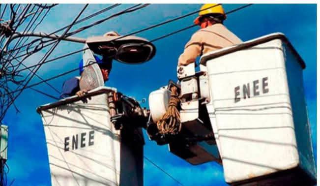 MSinReservasHN's tweet photo. #NoticiasNacionales 
Con 78 votos el Congreso Nacional aprueba las reformas al subsector energético,
asegurando que mantendrá su  condición de ente público.
#Honduras https://t.co/vI2vzjDtxe