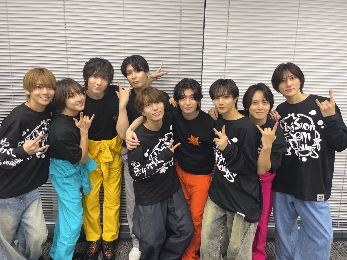 ryoga_ishikawa's tweet photo. 楽しすぎてぶち上がり

椅子取りゲームガチっちゃった笑

10月1日ヒプカリ

よろしくお願いします🙌🏻

#ヒプステ
#カリdeステ https://t.co/hslH16HWSz