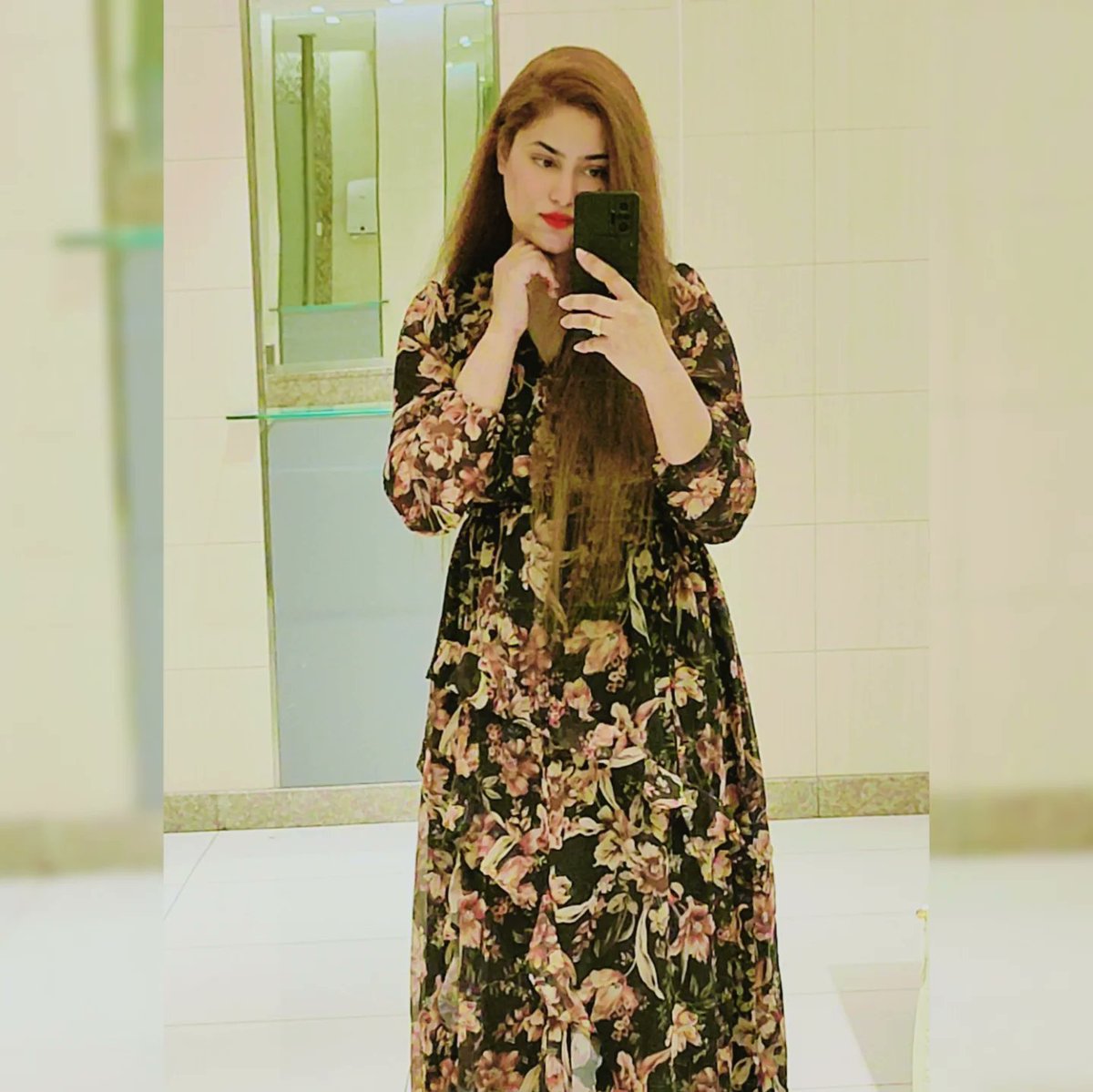 Gubin03's tweet photo. 🌻🌻🌻 https://t.co/Q04WBBLozb