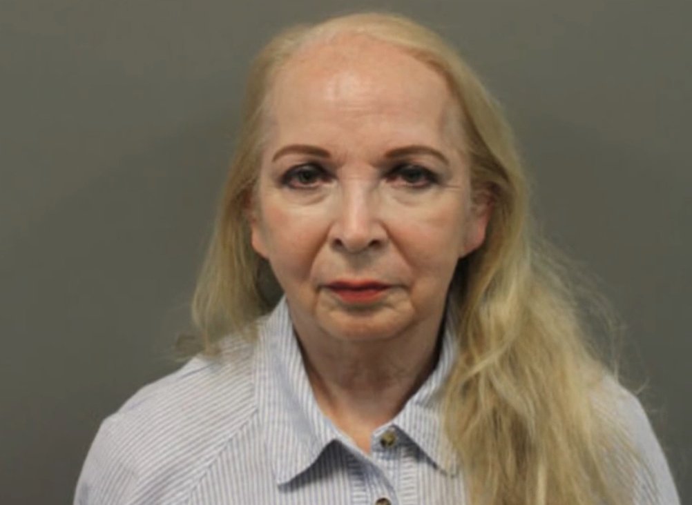 womenknowcyber's tweet photo. Today's Thought: A woman who met a Montgomery County man on a dating app and then scammed him out of more than $400,000 has been ordered to serve 15 years in prison. @monivalle @apiratemoo @devsecops @CheriSigmon @deb_infosec - What do you think?

https://t.co/0KntsA1zls https://t.co/dTw61JJD82